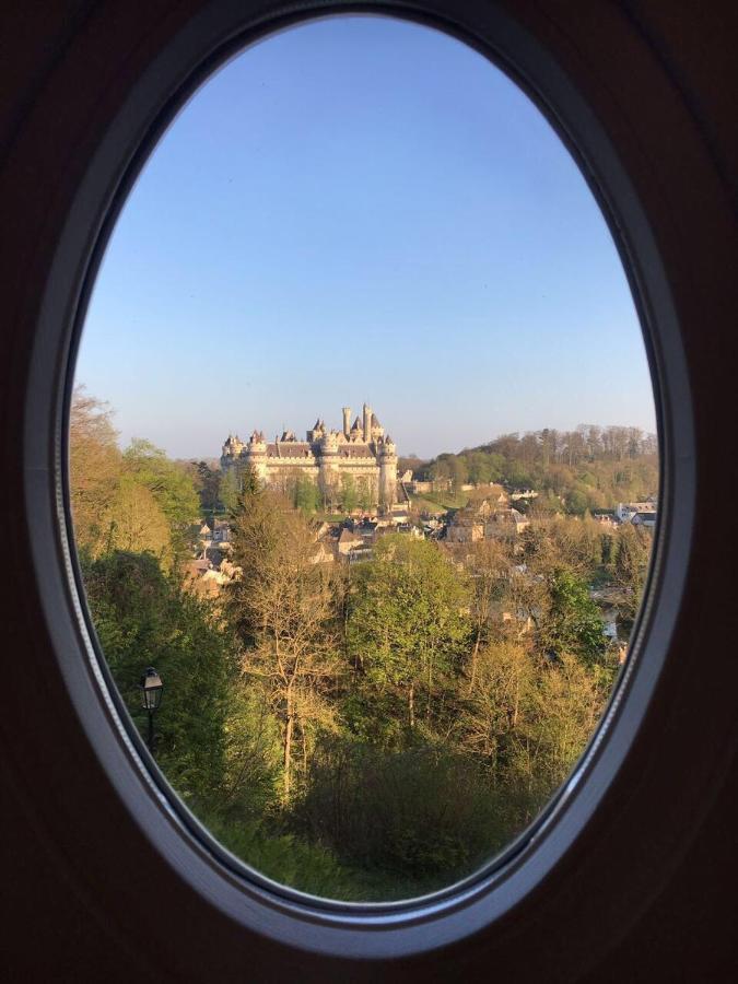 Holiday Home Castle View Pierrefonds Luaran gambar